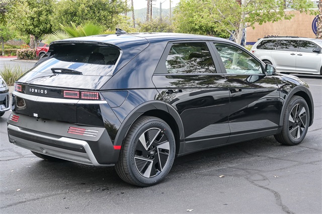 2025 Hyundai IONIQ 5 SE