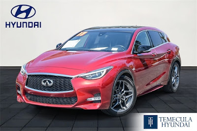 2017 INFINITI QX30