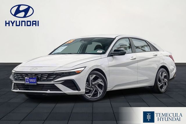 2025 Hyundai Elantra SEL Sport