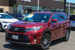 2018 Toyota Highlander SE