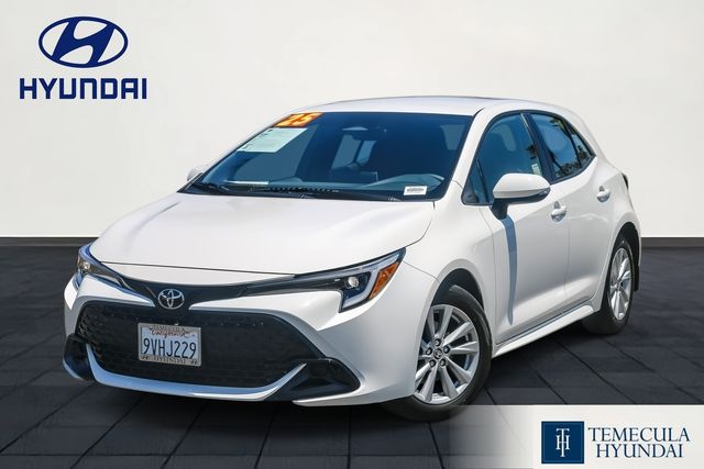 2025 Toyota Corolla Hatchback SE